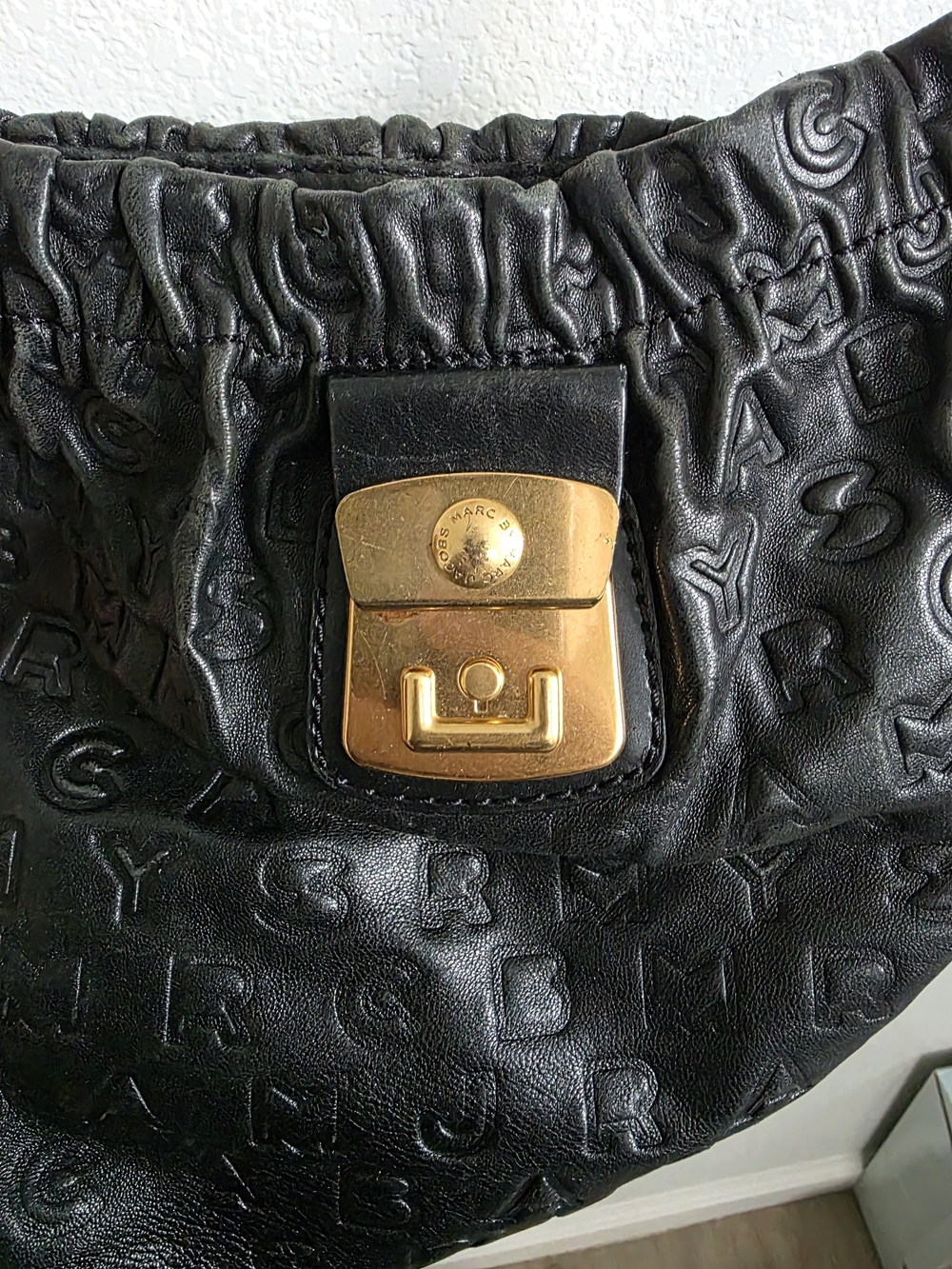 Marc Jacobs Cross Body Bag with Gold Hardware As Is - Picture 3 of 8